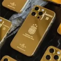 Messi gir vekk IPhoner i gull