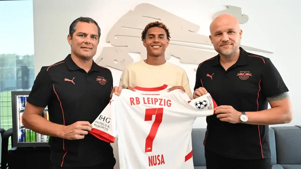 RB Leipzig ønsker Antonio Nusa velkommen og gir han drakt nummer 7