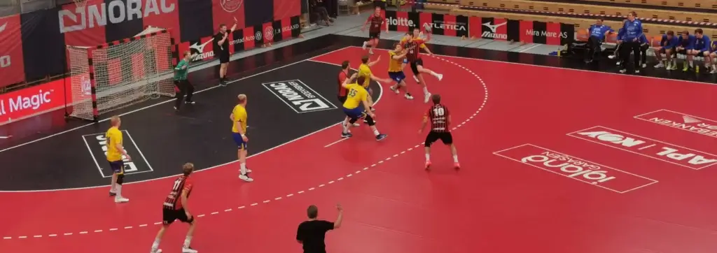 Oppgjør fra Rema 1000-ligaen i håndball for herrer mellom ØIF Arendal og Bækkelaget.