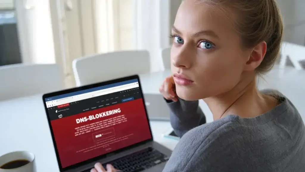 DNS-blokkering landingsside på en laptop